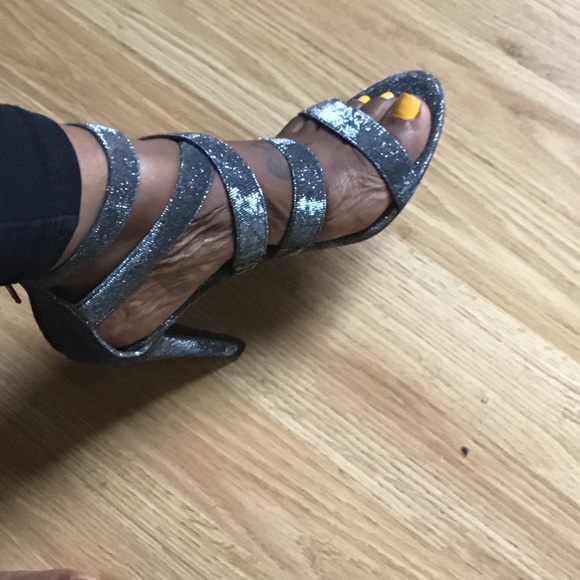 Women’s heels - Picture 3 of 4